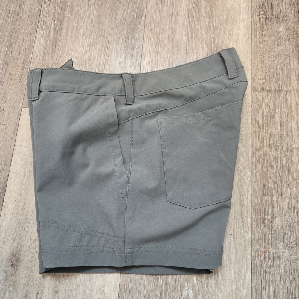 Patagonia Happy Hike Shorts Size 2 Green Color